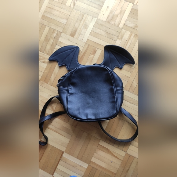 Small backpack - Picture 1 of 2